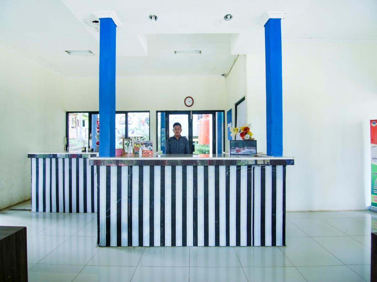 Oyo 3475 Villa Ex Mtq Pagaralam エクステリア 写真