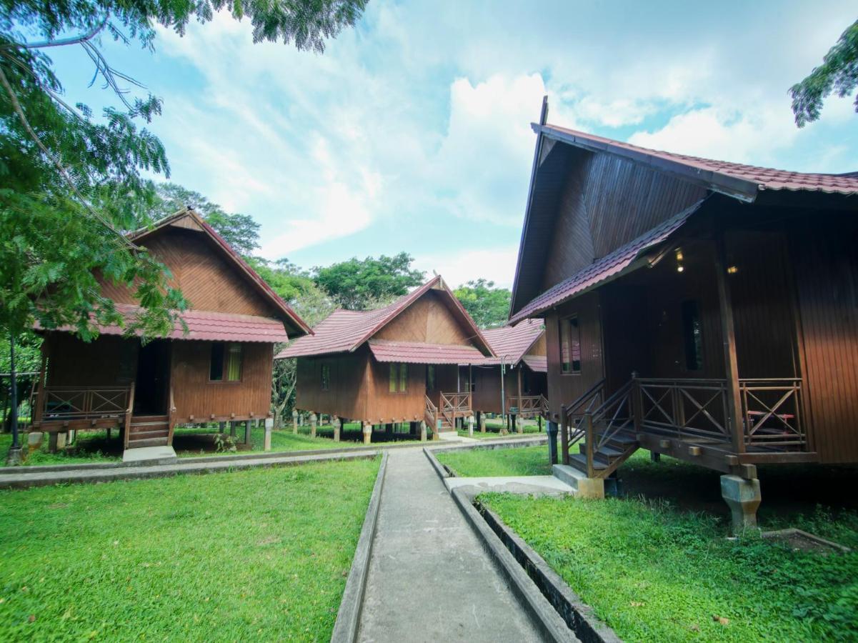 Oyo 3475 Villa Ex Mtq Pagaralam エクステリア 写真
